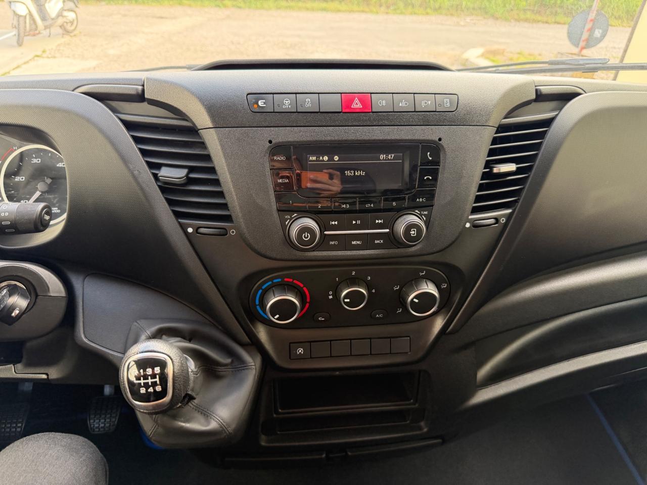 Iveco Daily 2.3 d 140 CV Passo Lungo - 2023