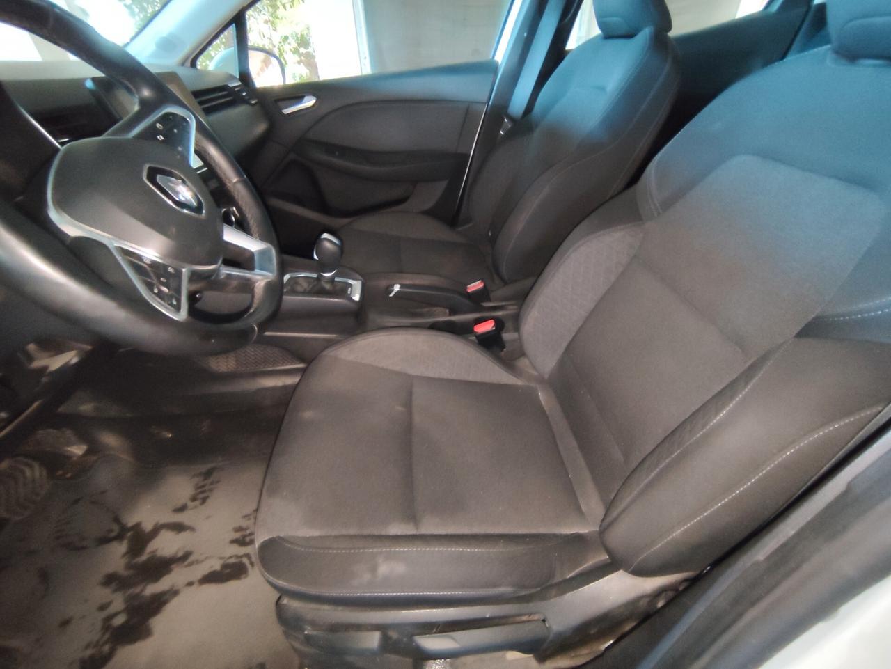 Renault Clio Full Hybrid E-Tech 140 CV 5 porte Initiale Paris