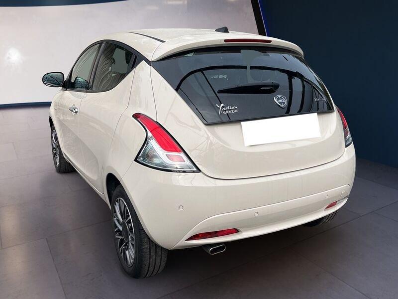 Lancia Ypsilon III 2021 1.0 firefly hybrid Gold s&s 70cv