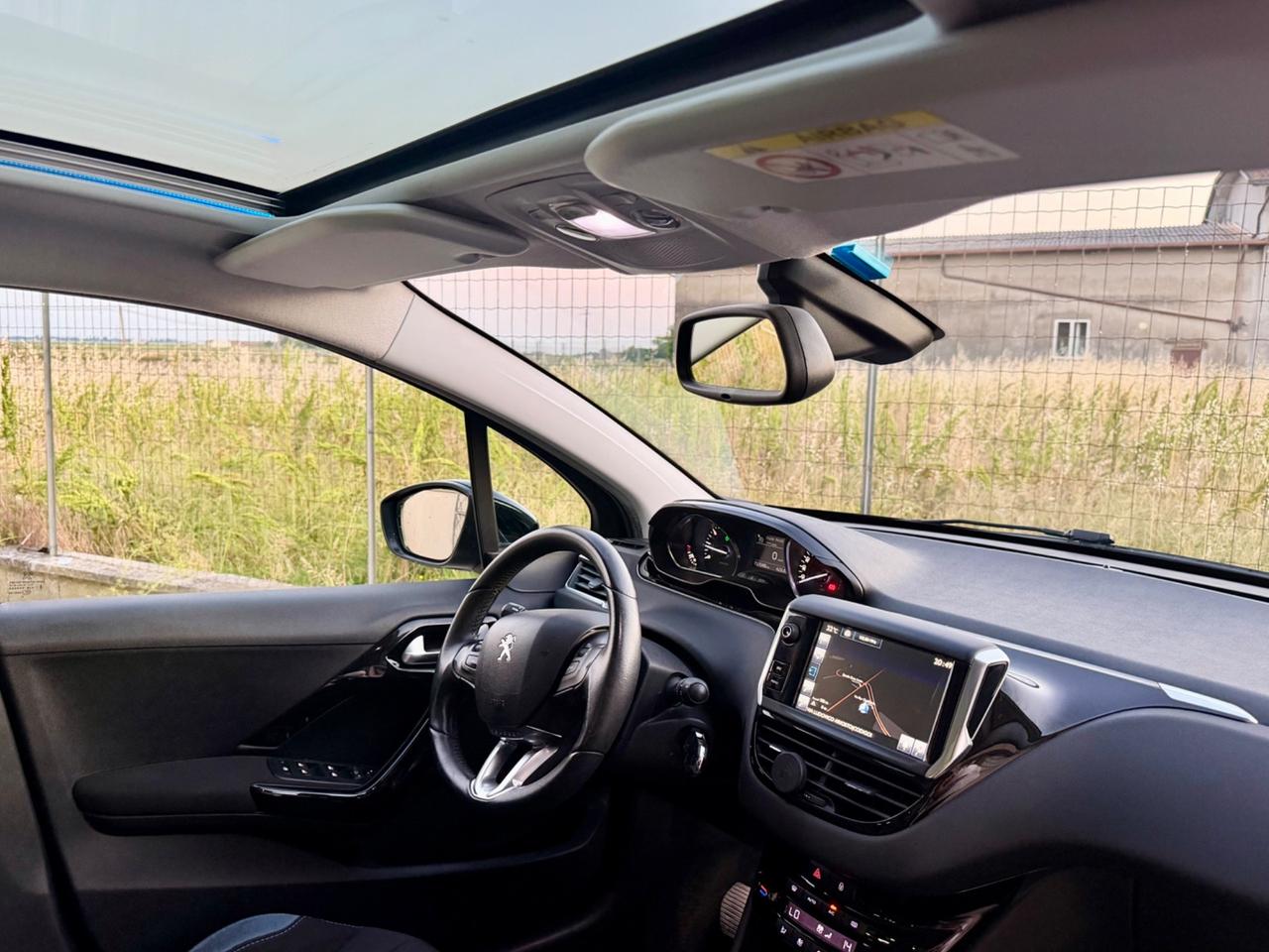 Peugeot 208 PureTech 82 5 porte Allure