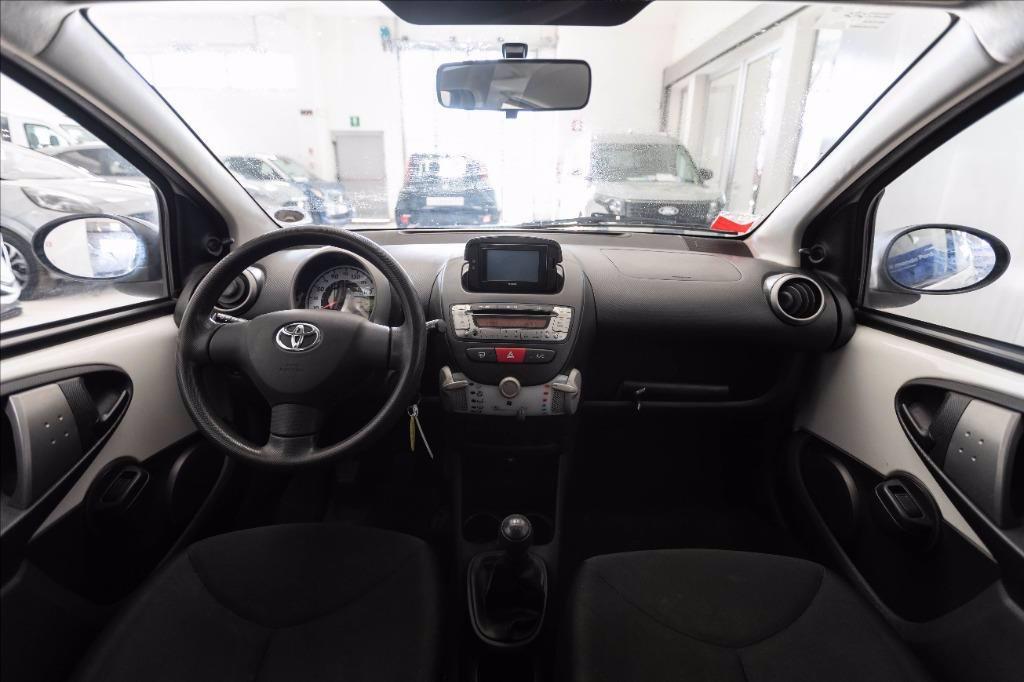 TOYOTA Aygo 5p 1.0 Active connect del 2013