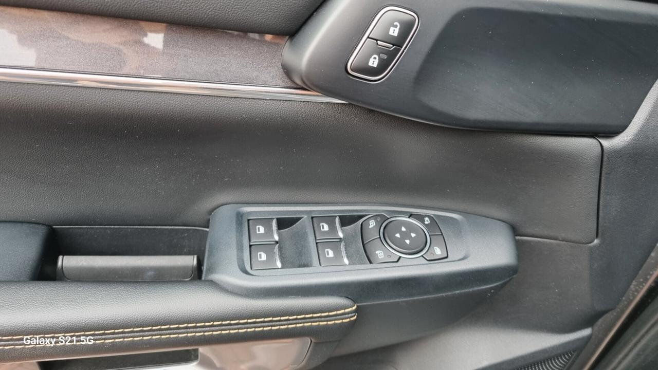 Ford Ranger 2.0 ECOBLUE DC Wildtrak 5 posti Autocarro 205 cv