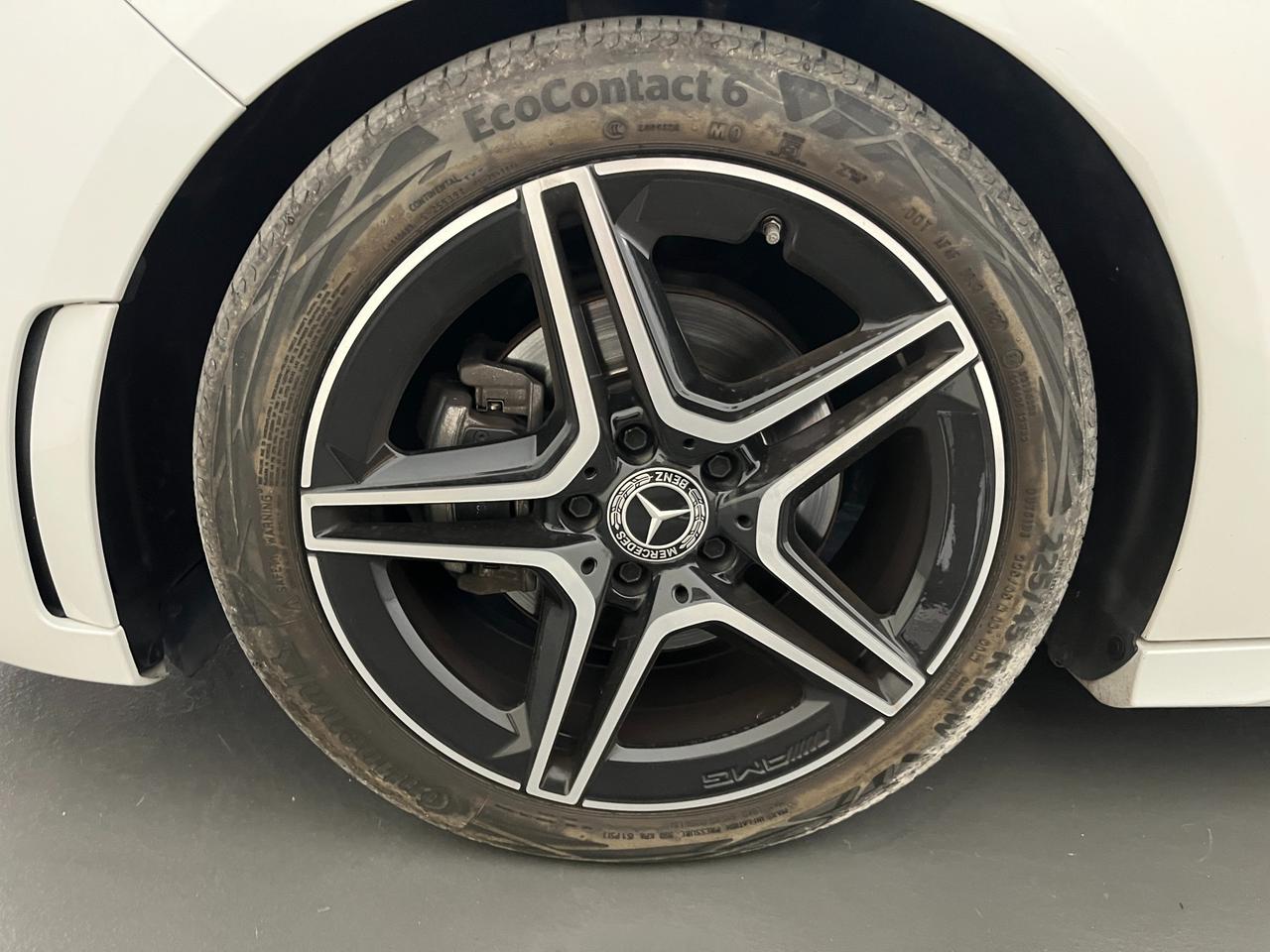 Mercedes-Benz CLASSE B 200D AUTO PREMIUM