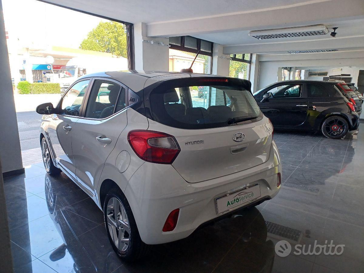 HYUNDAI - i10 - 1.0 MPI Connectline