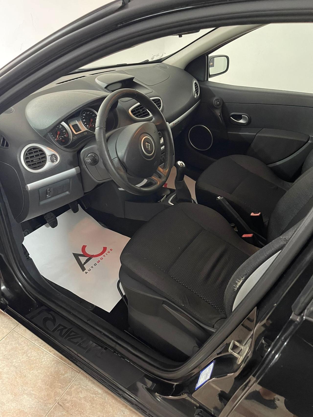Renault Clio 1.2 16V 5 porte Rip Curl