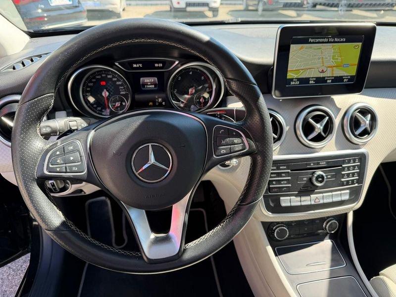 Mercedes-Benz Classe A 200 d Automatic Sport, RETROCAMERA