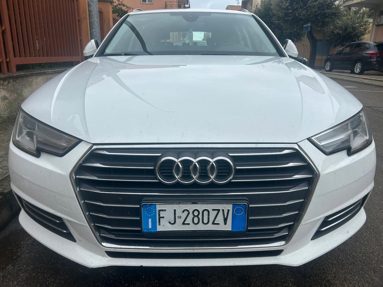 Audi A4 SW 2.0 TDI 150CV s-tronic Sport *TETTO
