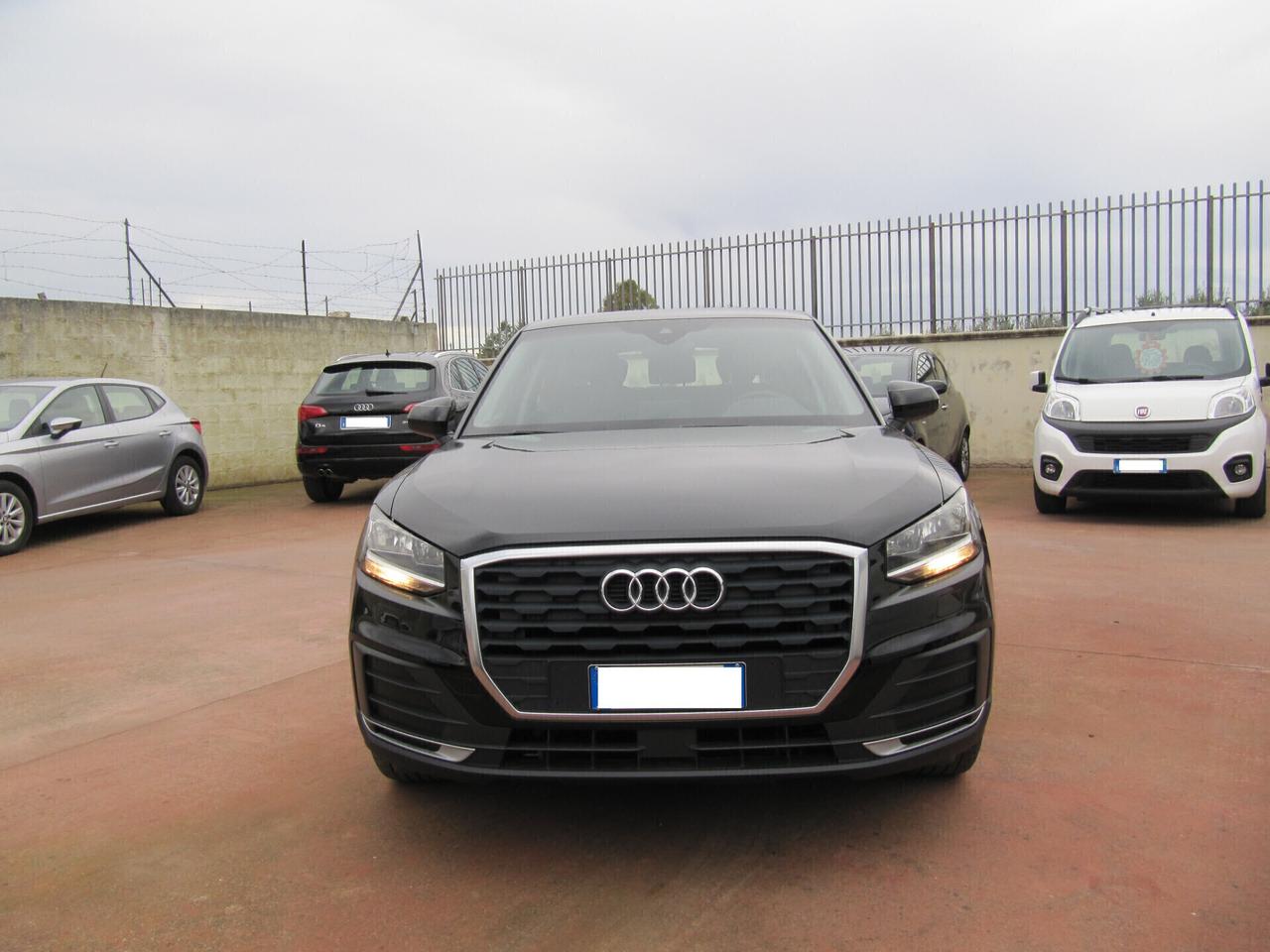 Audi Q2 1.6 TDI Business - 2016