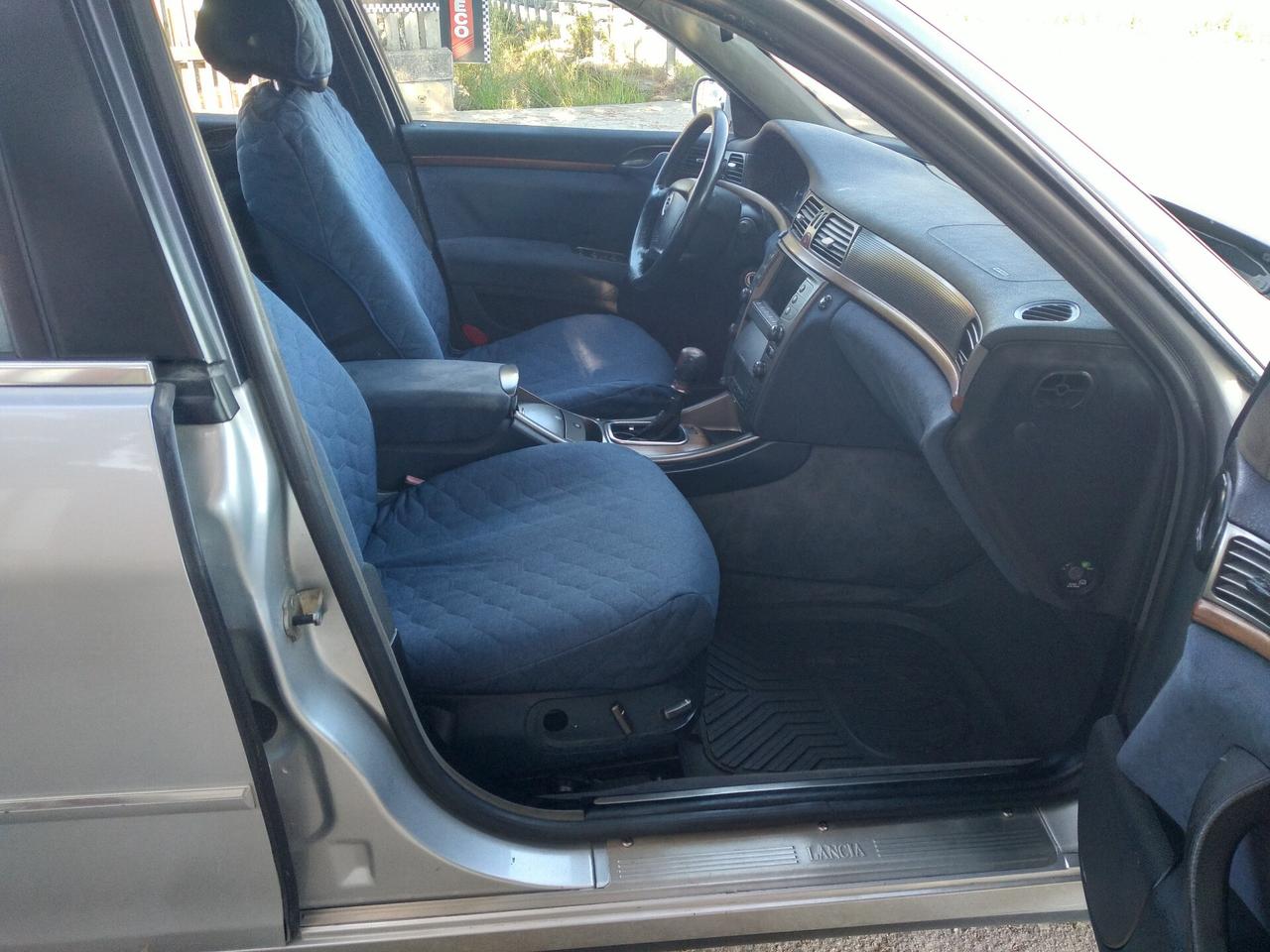 Lancia Thesis 2.4 JTD Emblema