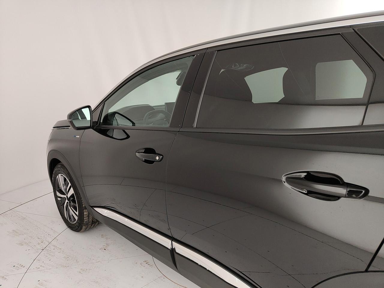 Peugeot 3008 1,6 Hybrid Phev 225cv Allure eat8