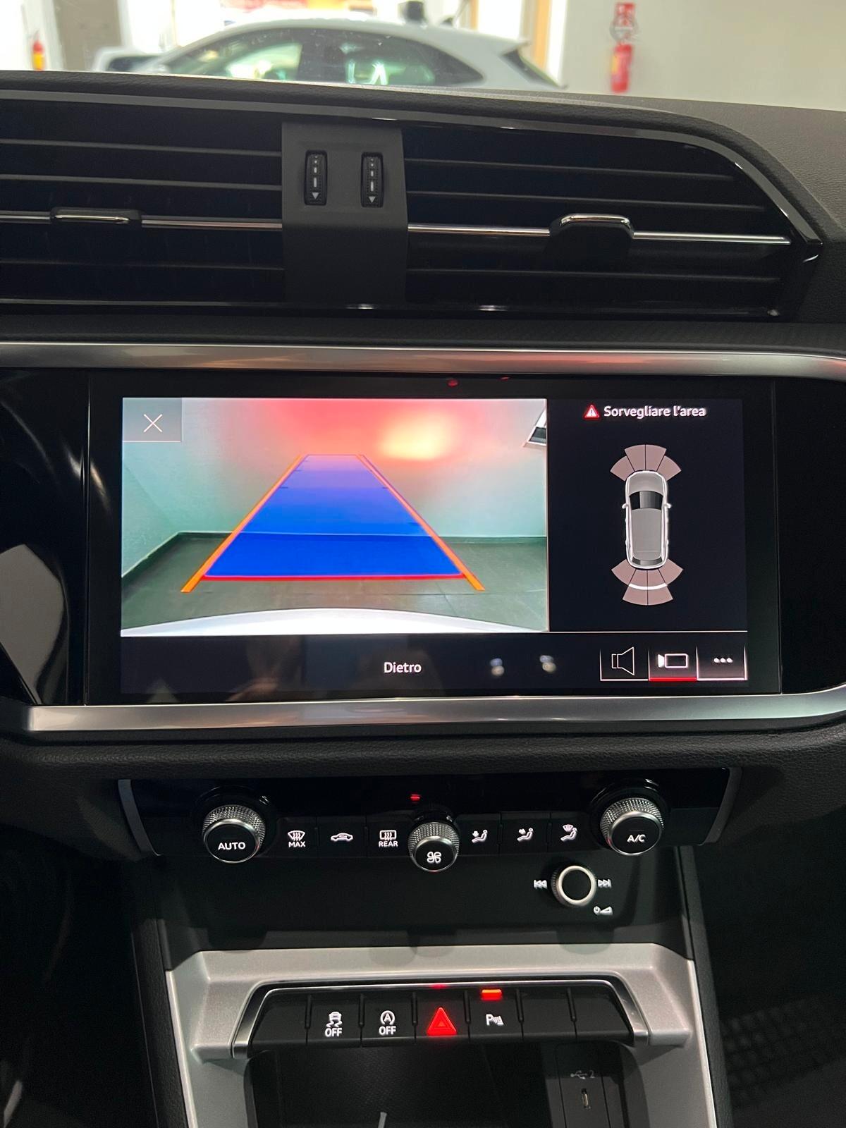 Audi Q3 35 TDI quattro S tronic Business