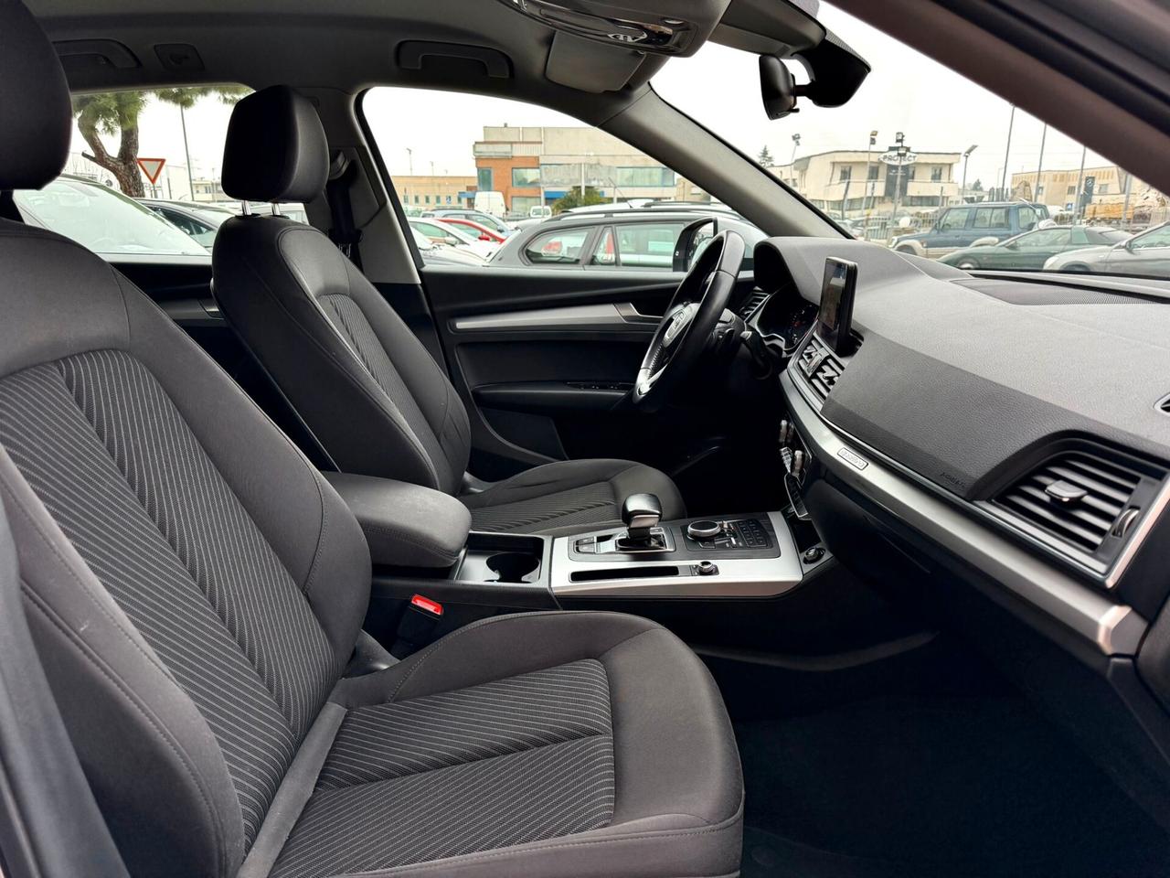 Audi Q5 35 TDI quattro S tronic Business