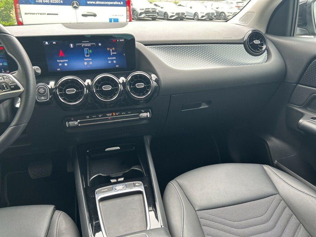 Mercedes GLA 180 180 D Advanced 8G-DCT