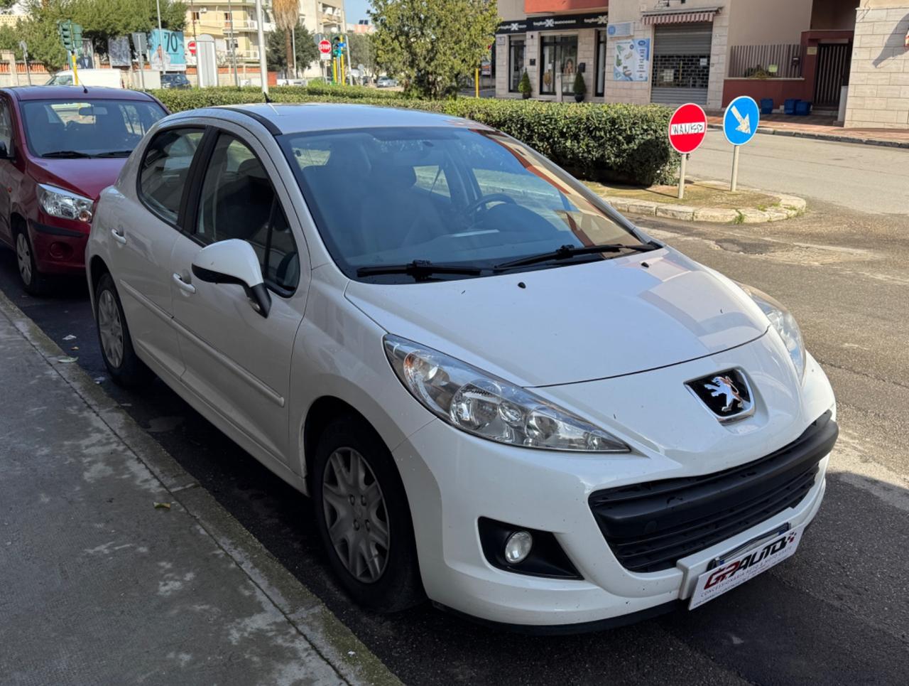 Peugeot 207 1.4 HDi 70CV