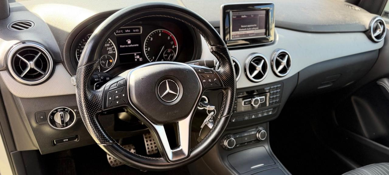 Mercedes Classe B 180 1.8 Diesel Premium 110 Cv