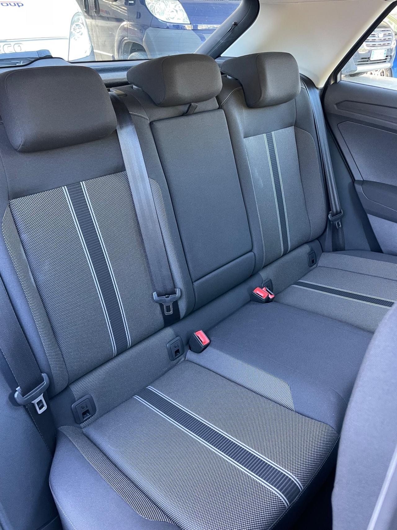 Volkswagen T-Roc 2.0 TDI SCR 150 CV DSG Business