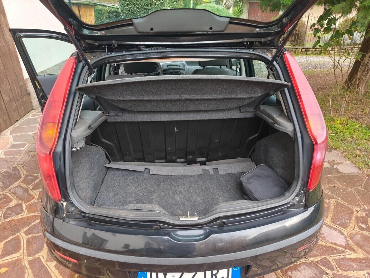 Fiat Punto 1.2 Benz GPL 5 porte 115 Milà