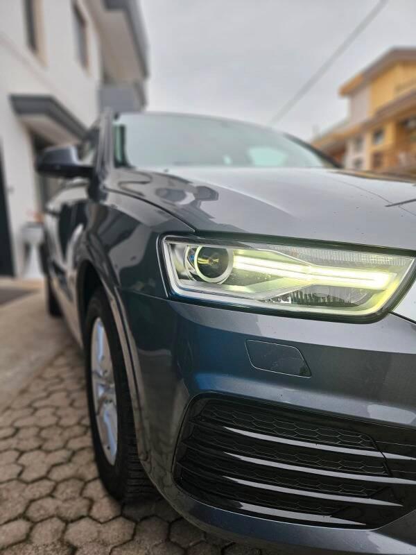 Audi Q3 2.0 tdi Sport 120cv