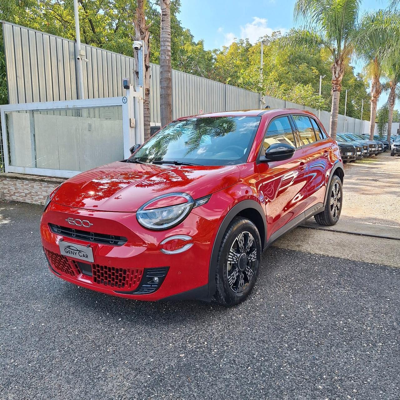 Fiat 600 Hybrid Serie Speciale Icon 110 CV DCT MHEV