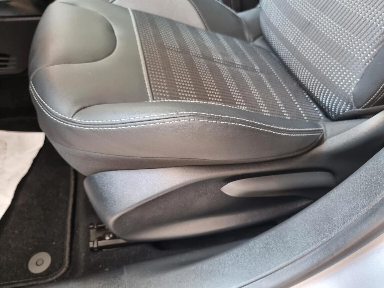 Peugeot 2008 PureTech 82 Allure ITALIANA NAVIGATORE INT PELLE