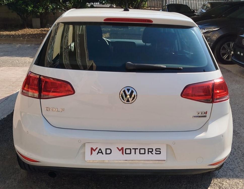 Volkswagen Golf 1.6 TDI DPF Highline NEO 2014