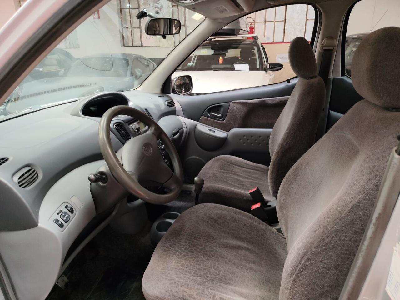 Toyota Yaris Verso 1.3i 16V cat Sol