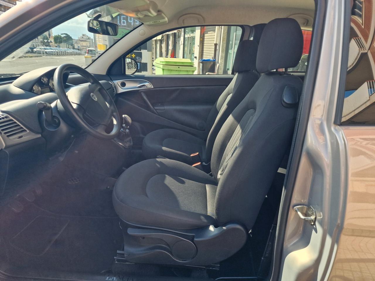 Lancia Ypsilon 1.2 69 CV Diva