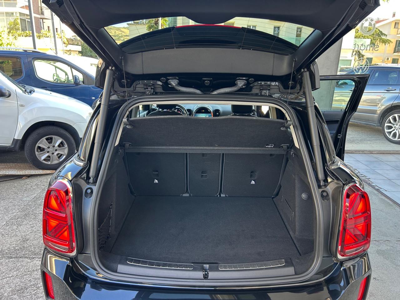 Mini Countryman COOPER D ( 80.000 KM )Pari al Nuovo!