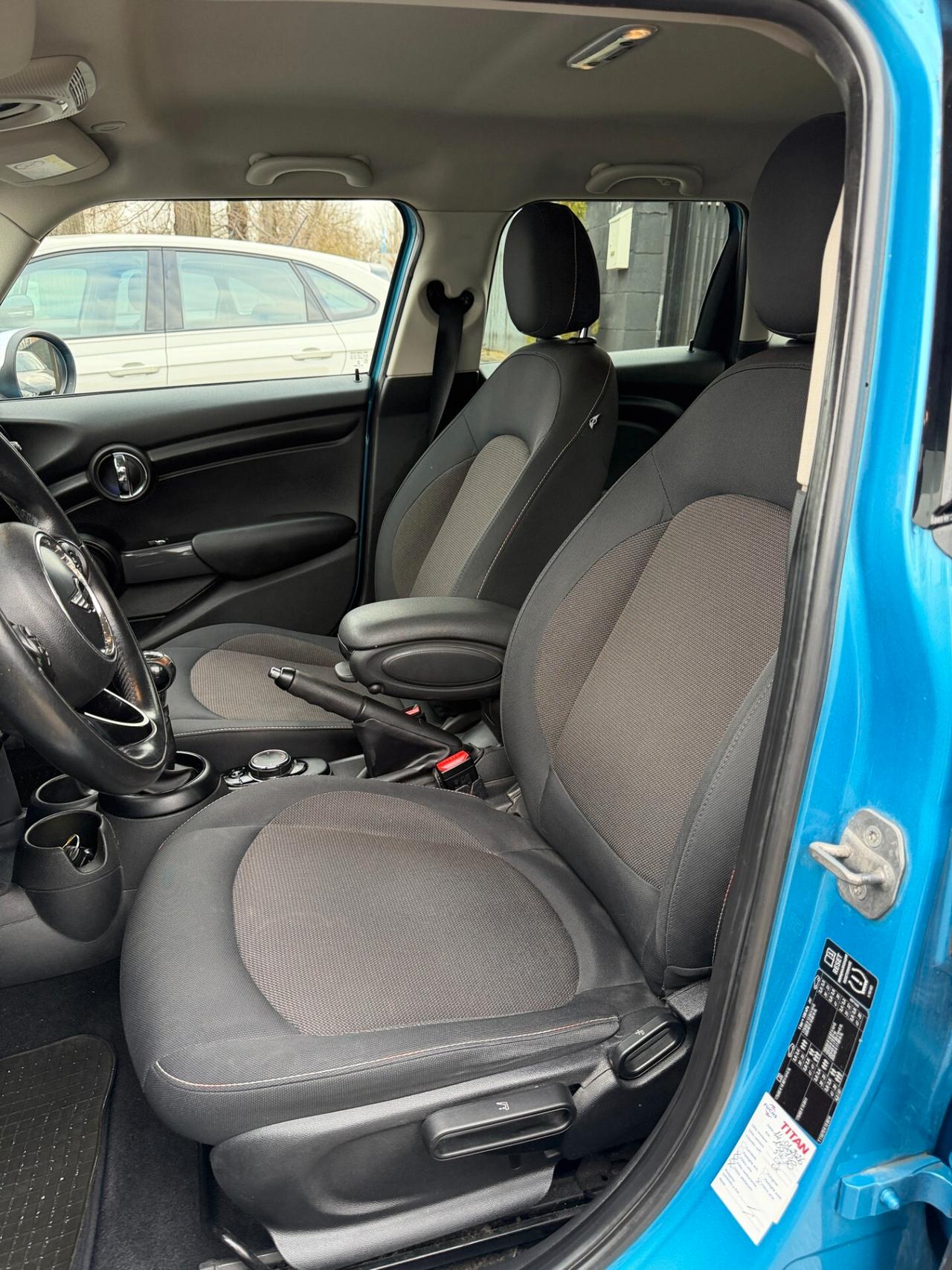 Mini 1.5 Cooper D Business XL