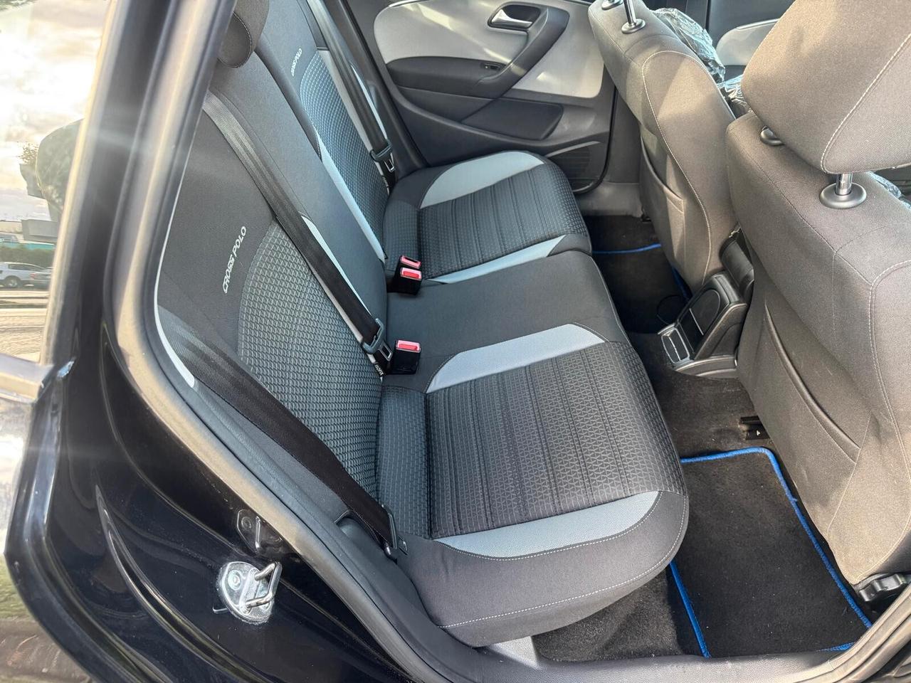 VW Polo Cross 1.4 TDI NEOPATENTATO GARANZIA 12MESI