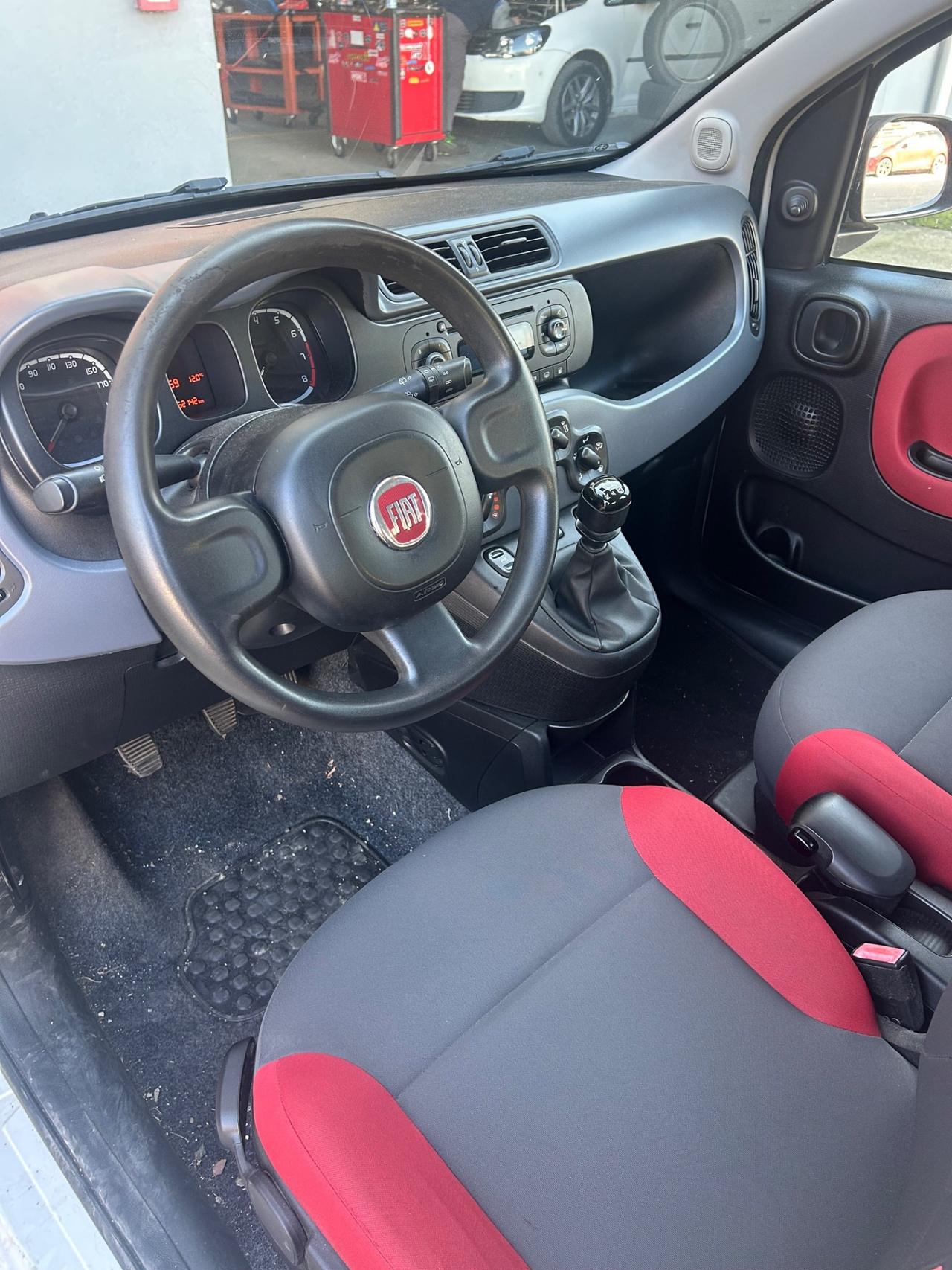 Fiat Panda 0.9 TwinAir Turbo Natural Power Lounge