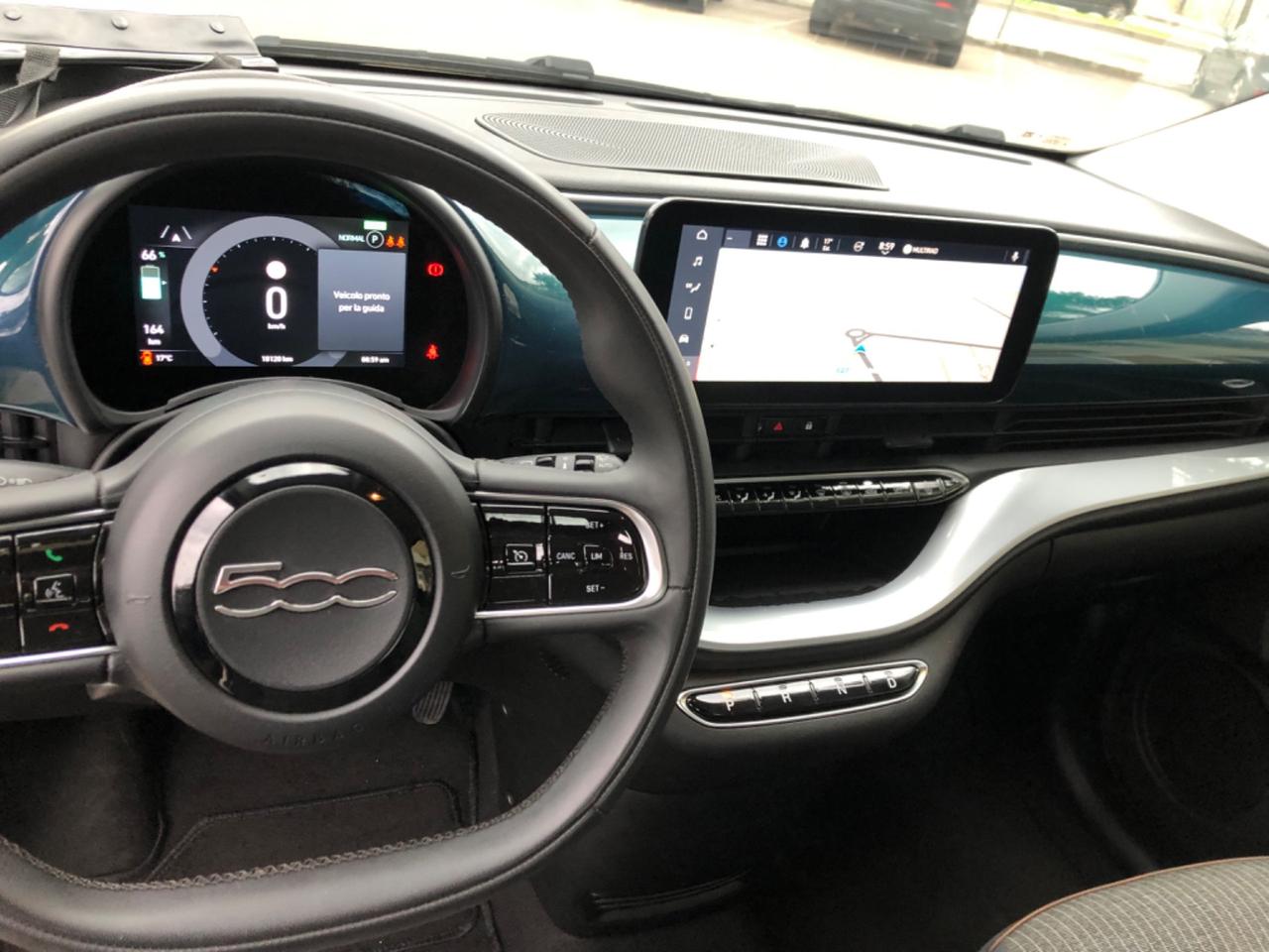 Fiat 500 500e Berlina 42 kWh Opening Edition Business