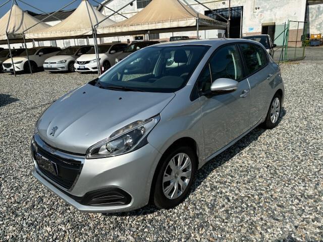 Peugeot 208 PEUGEOT 208 1.2 GPL 5 PORTE