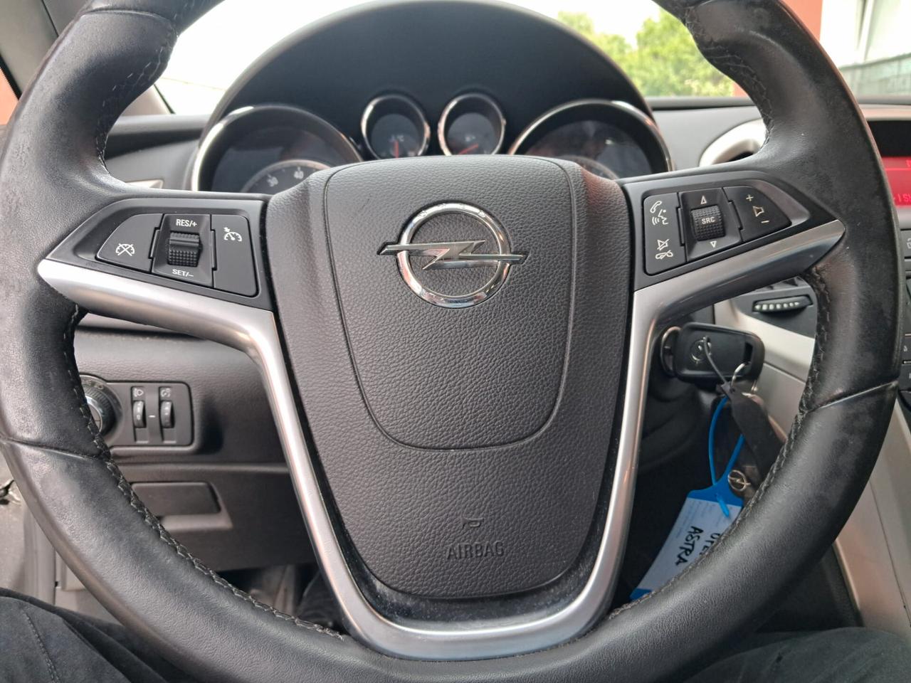 Opel Astra 1.4 Turbo 140CV 5 porte Cosmo benzina