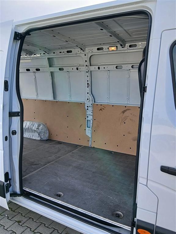 Renault Master T35 2.3 dci 130cv L3H2 E6