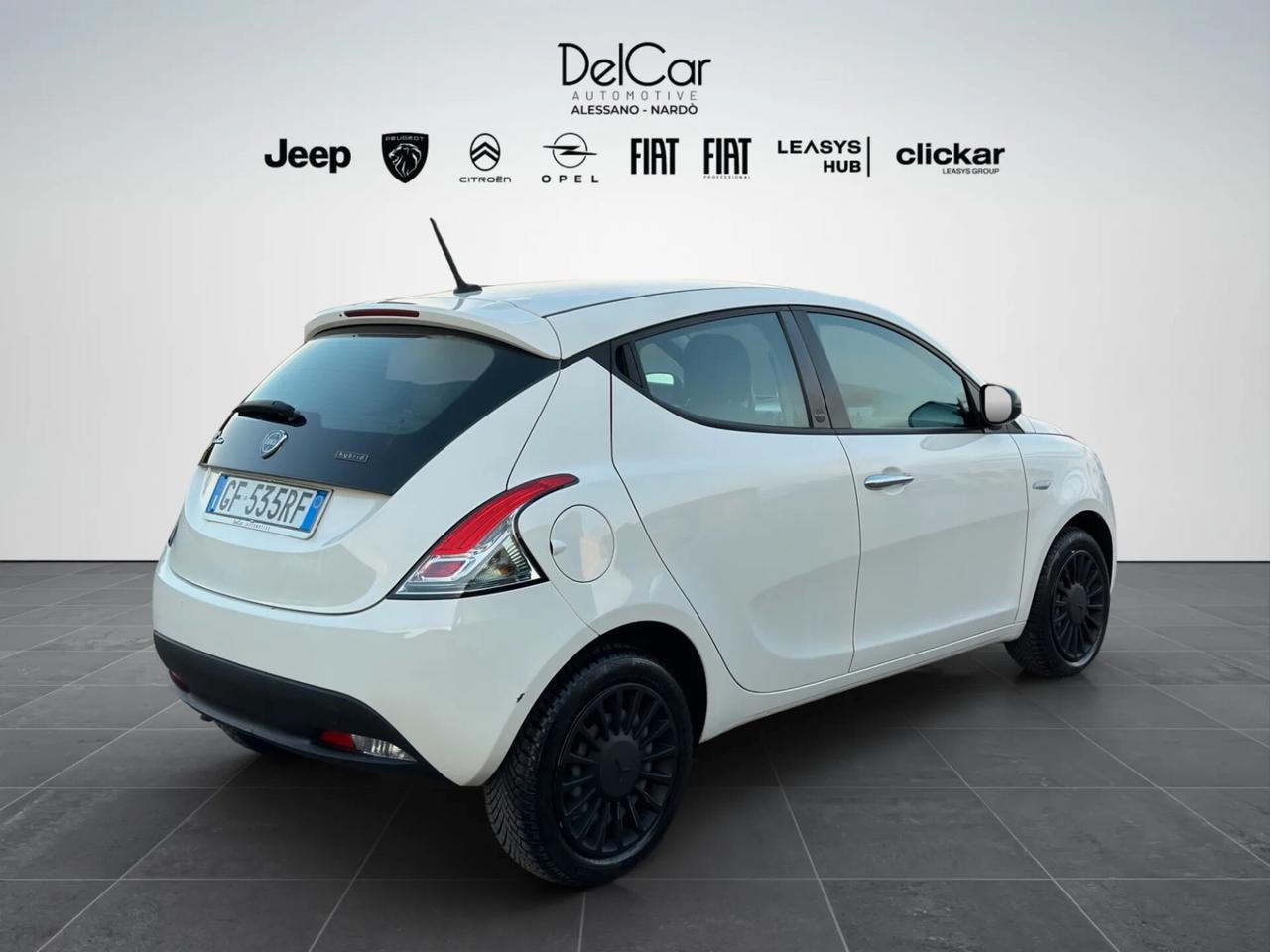 Lancia Ypsilon 1.0 FireFly 5 porte S&S Hybrid Ecochic Silver - 10.000 Km !!
