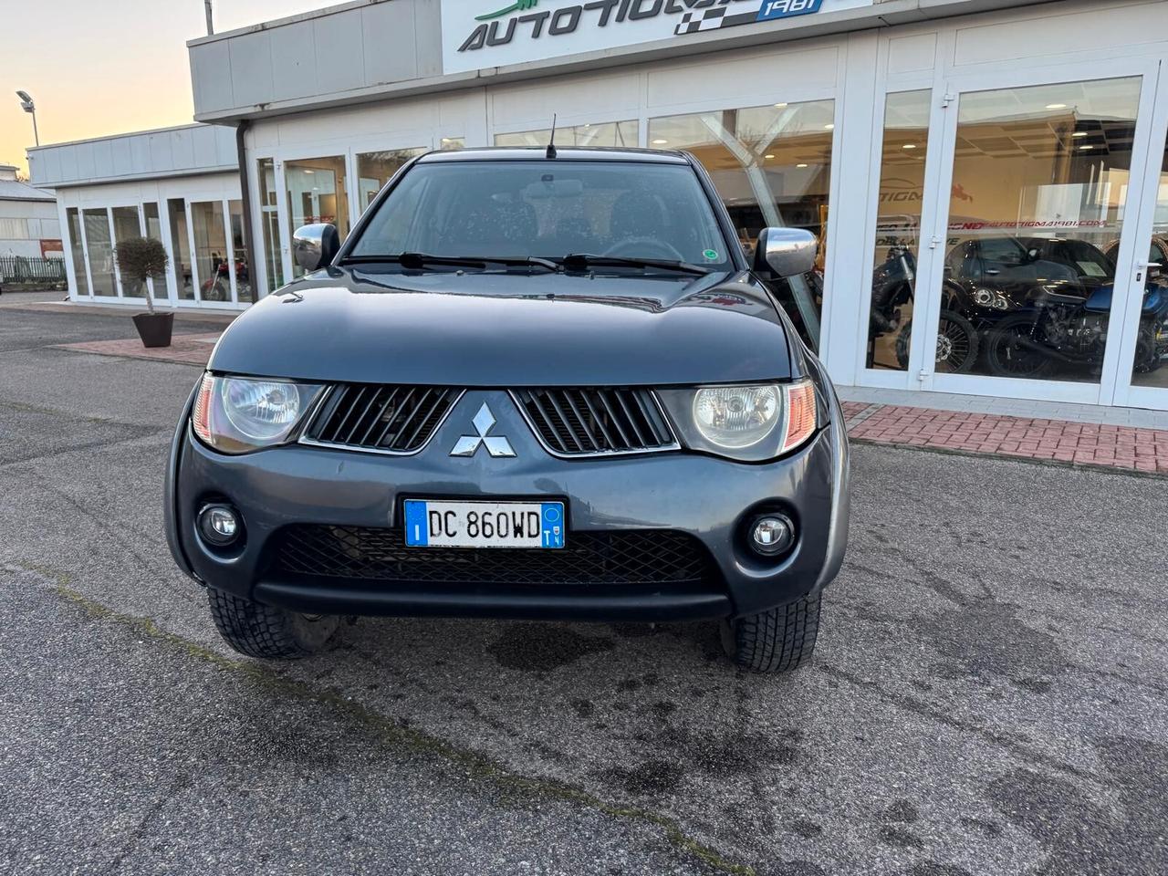 Mitsubishi L200 2.5 DI-D/136CV Double Cab Invite