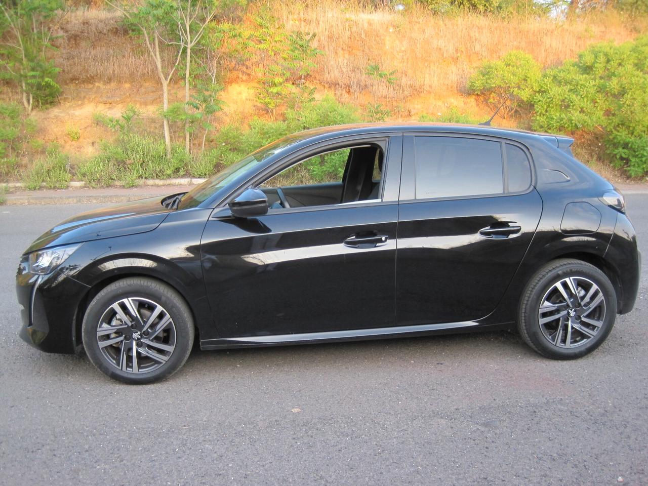Peugeot 208 BlueHDi 100 Stop&Start 5 porte Allure