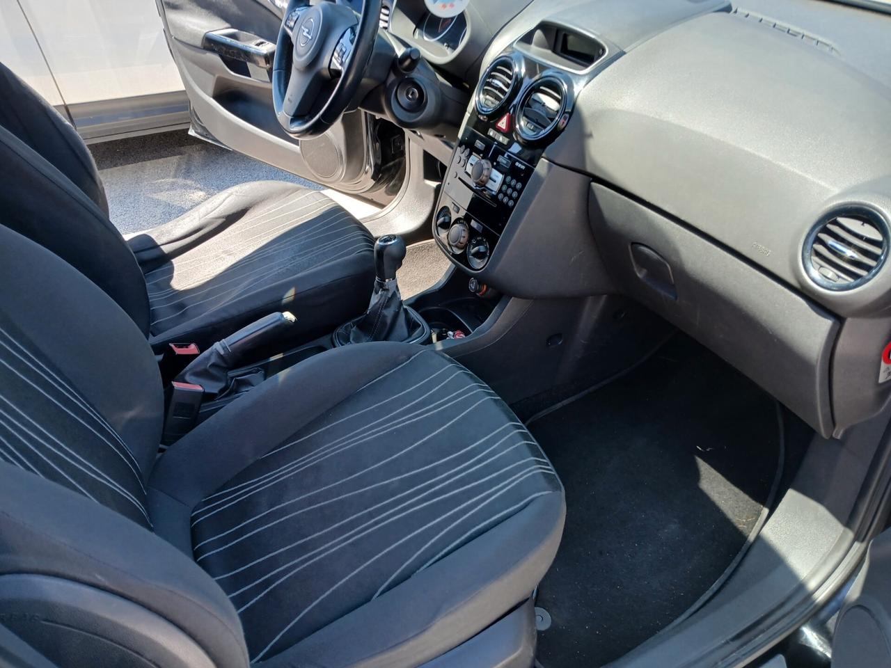Opel Corsa 1.3 CDTI 75CV 5 PORTE 2010