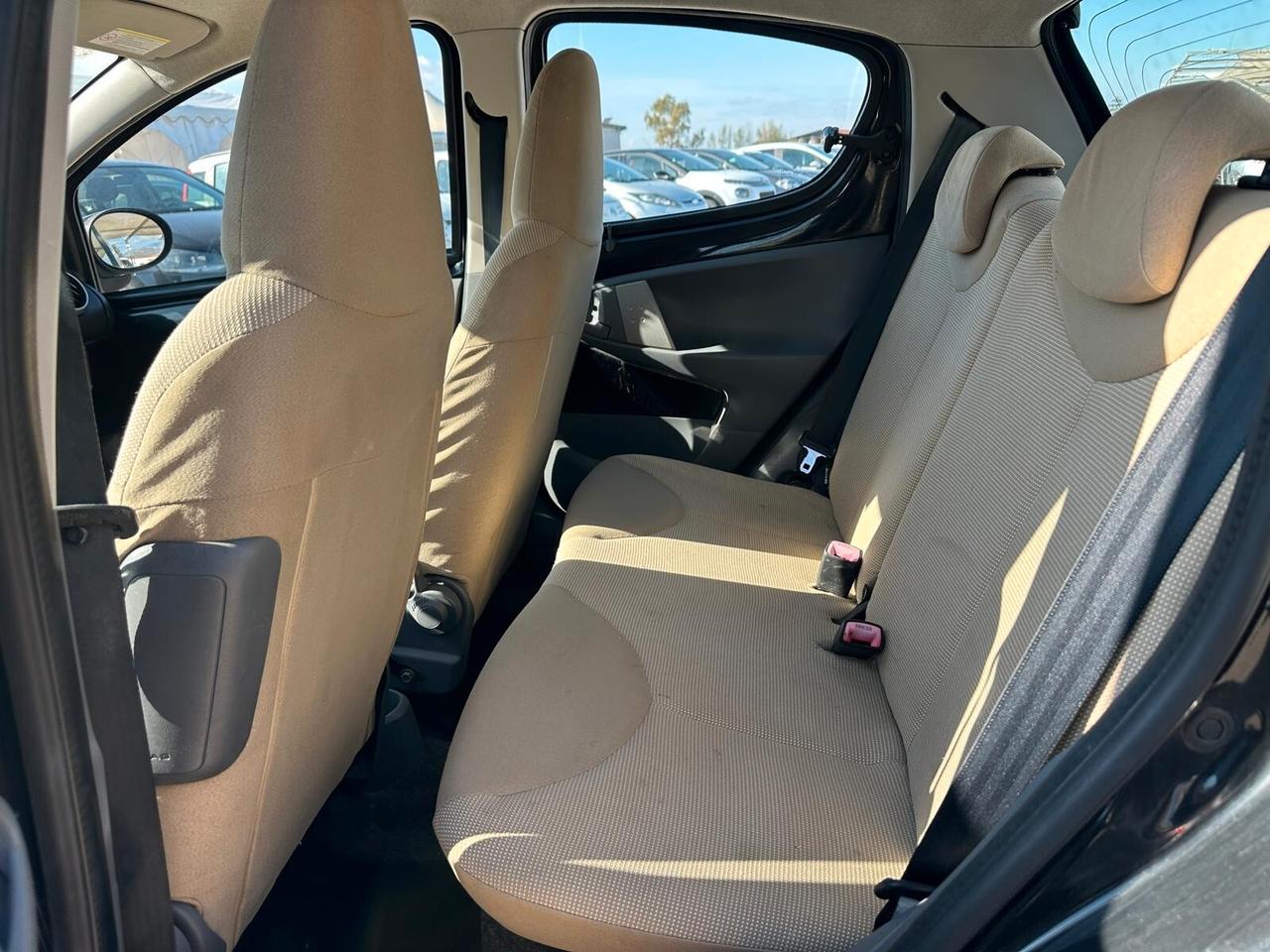 Peugeot 107 1.0 Benzina Automatica