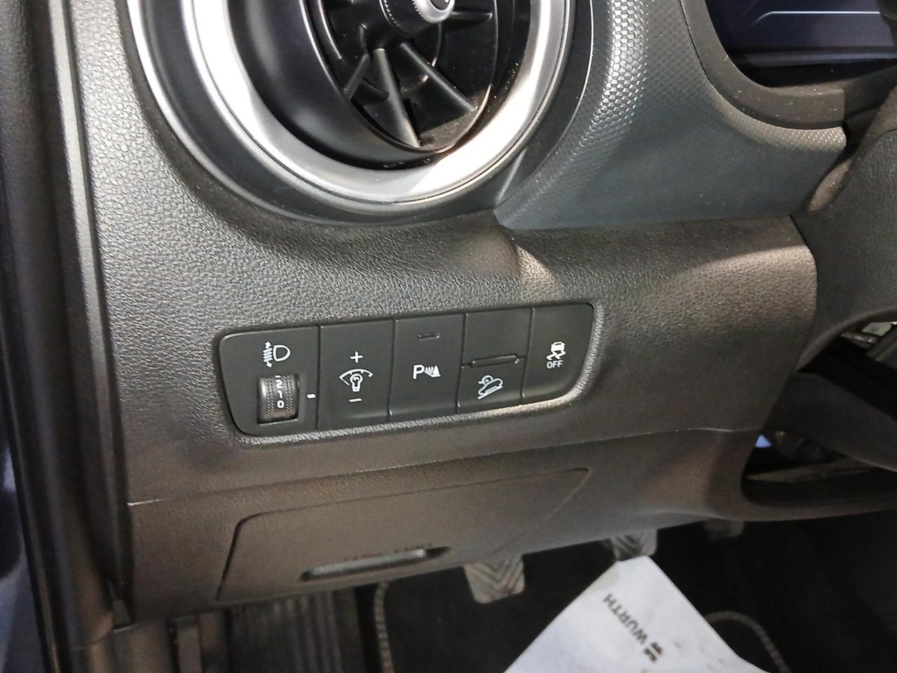 Hyundai Kona 1.0 T-GDI Hybrid 48V iMT XLine +ST+SP+TP