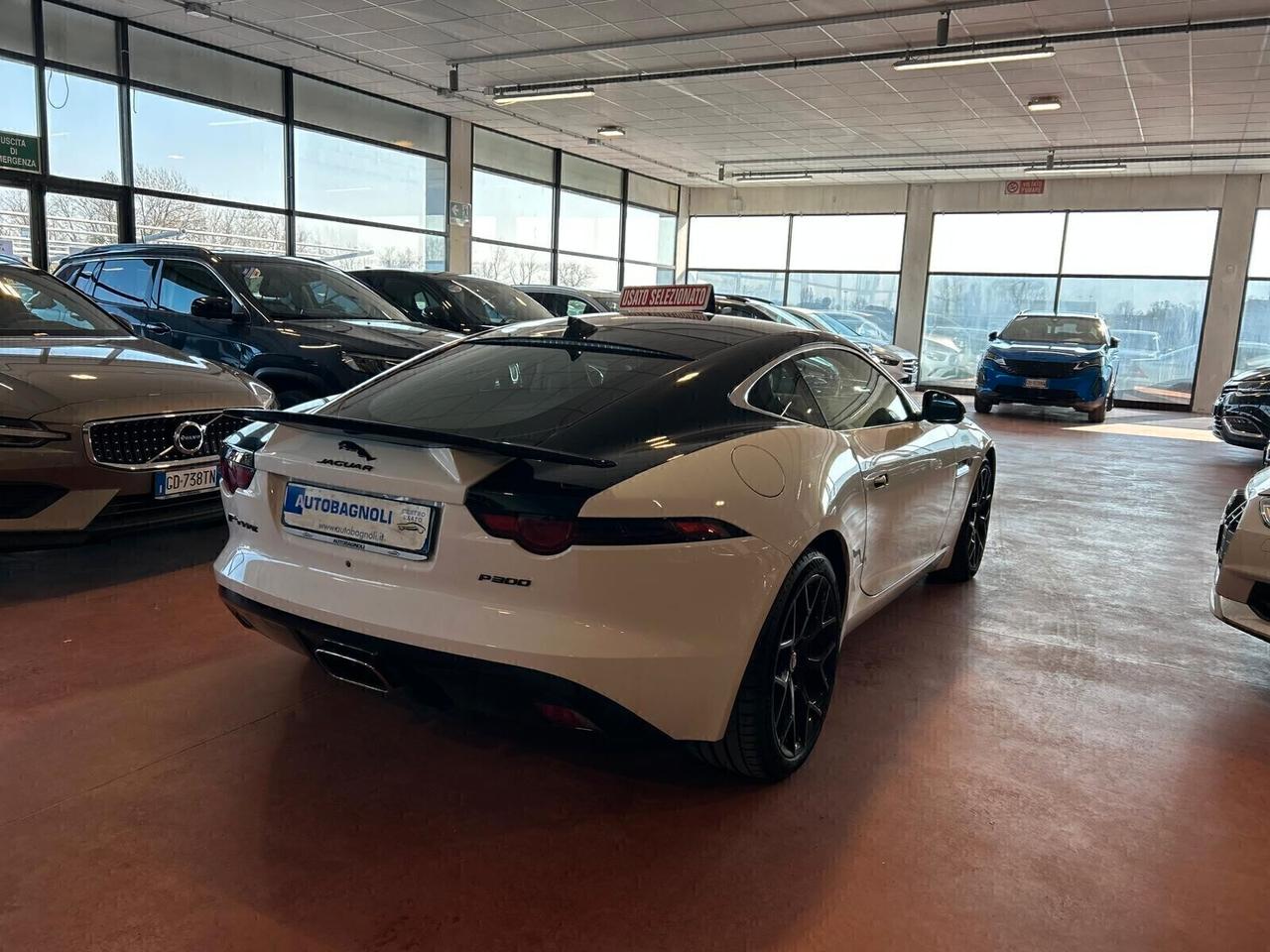 Jaguar F-Type Coupé 2.0 300 cv aut. CUP