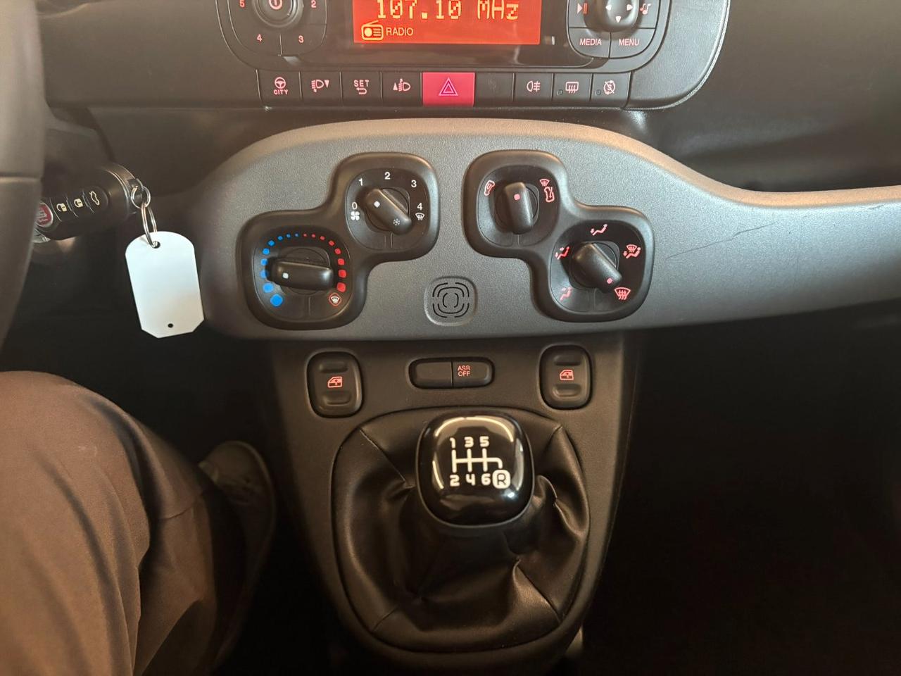 Fiat Panda Cross Panda 1.0 firefly hybrid Cross s&s 70cv 5p.ti