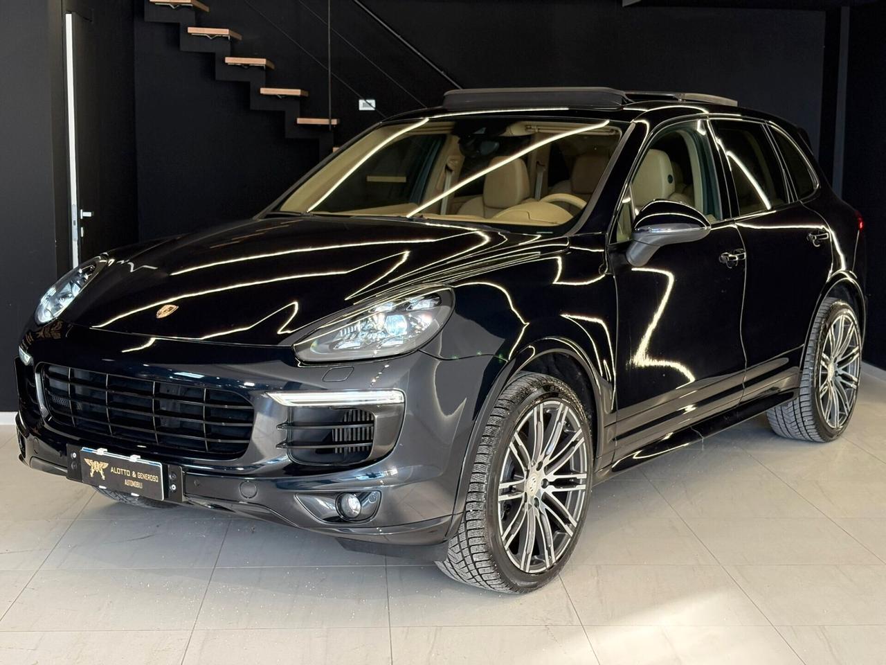 Porsche Cayenne 3.0 Diesel (TETTO,BOSE)
