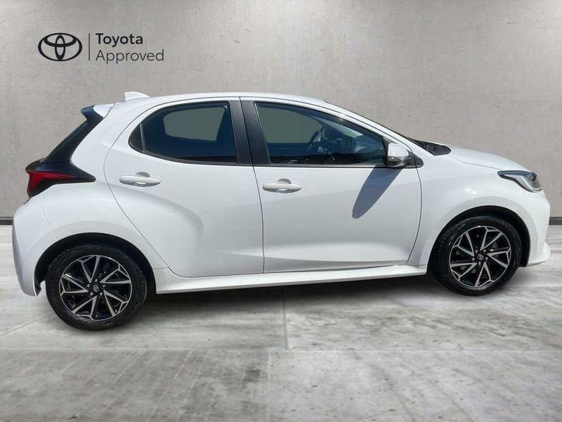 Toyota Yaris Hybrid Trend MY22
