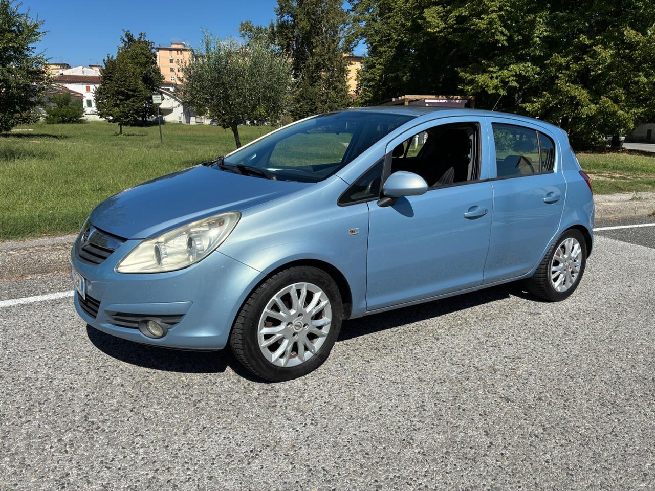 Opel Corsa 1.2 80CV 5 porte GPL-TECH Club