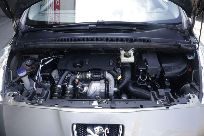 Peugeot 5008 Peugeot 5008 1.6 HDi 112CV Allure 7 POSTI Unicoproprietario