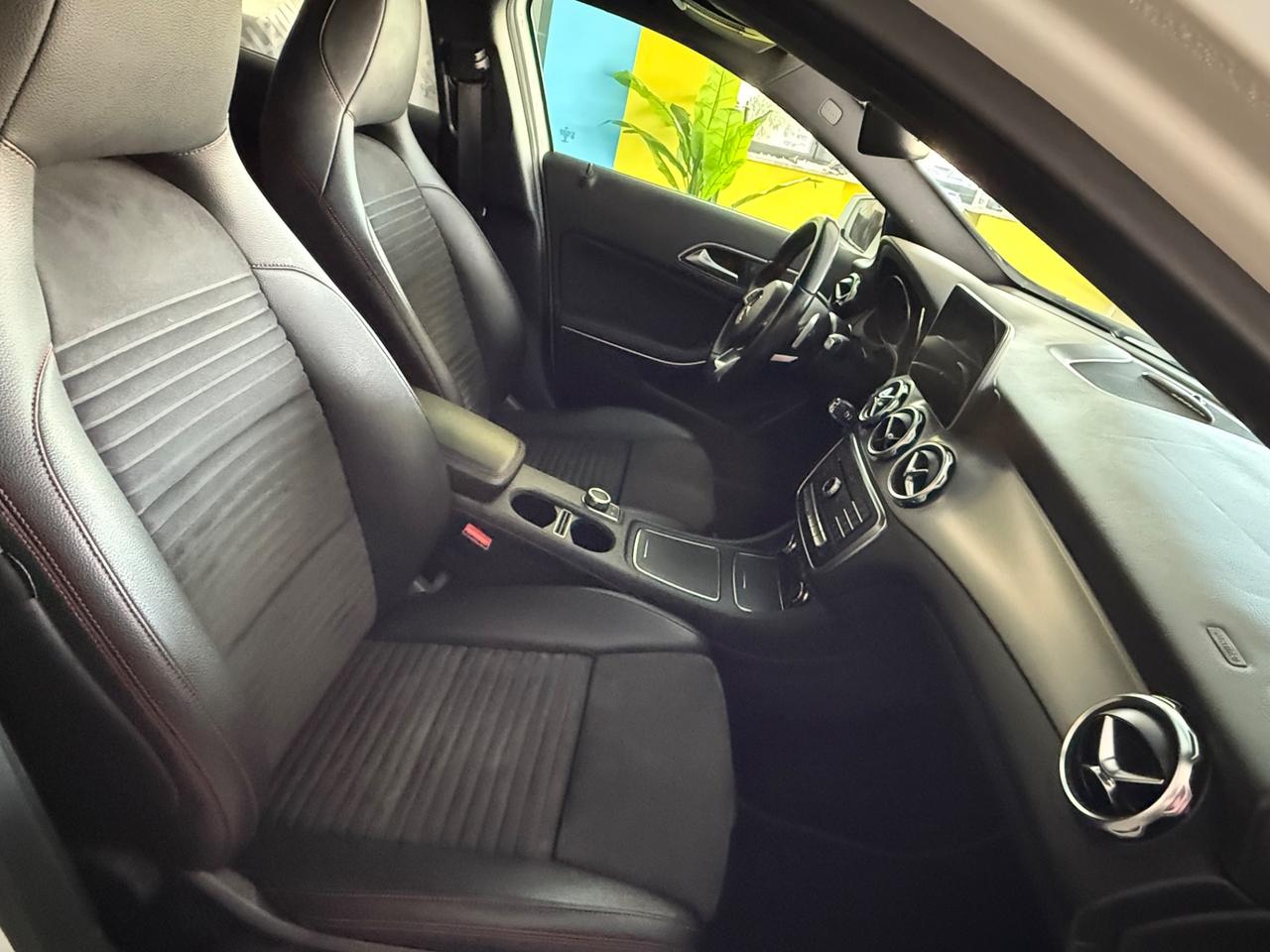 Mercedes-benz GLA 200 d Automatic 4Matic Sport