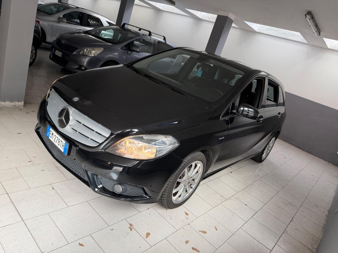 Mercedes-benz B 180 200 CDI BlueEFFICIENCY Executive