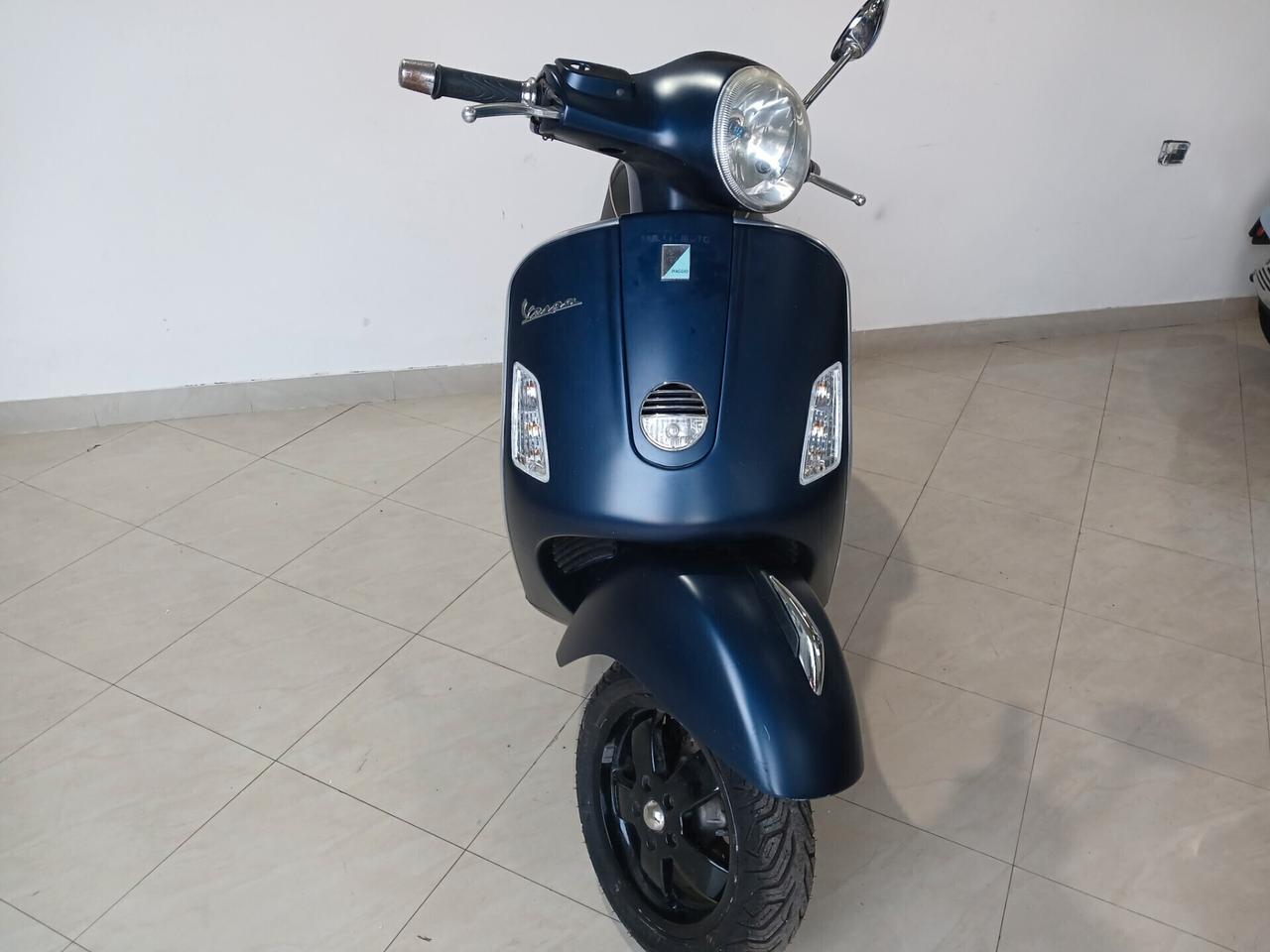 Piaggio GTS 250